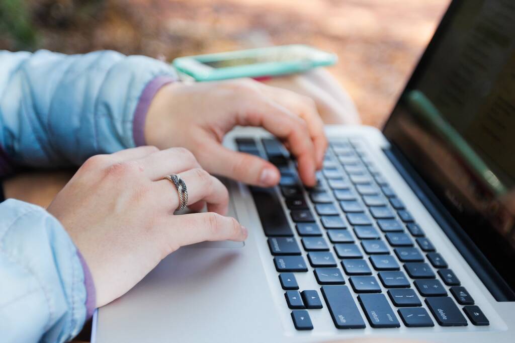 keyboard hands